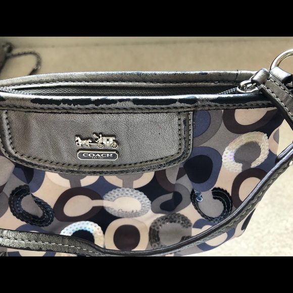 Small coach clutch bag - Picture 2 of 3